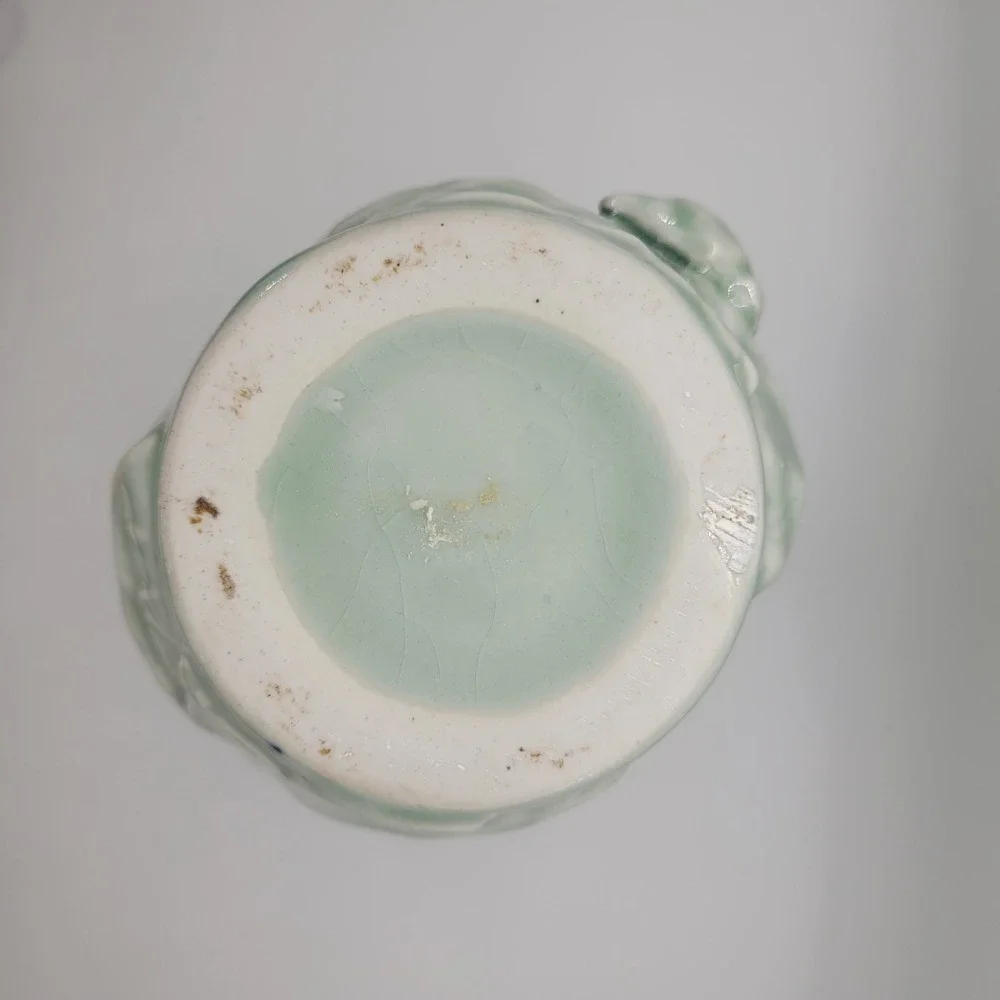 Vintage Celadon Green Crackle Glaze Porcelain Lotus Frog Relief Vase 9 Inch